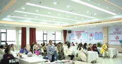 11月10日汉中华兴妇产医院“一针一线，传递母爱”孕妈手工DIY围嘴课堂圆满结